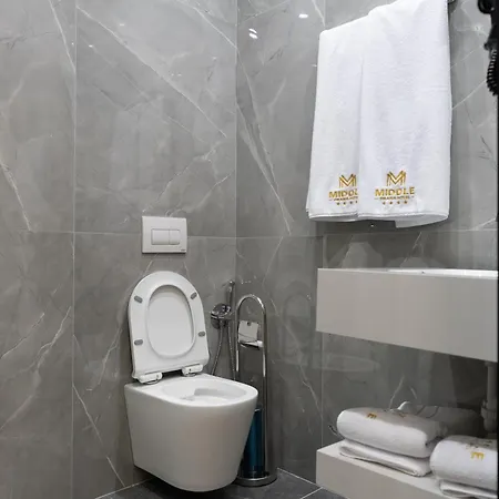 Hotel Middle 4*